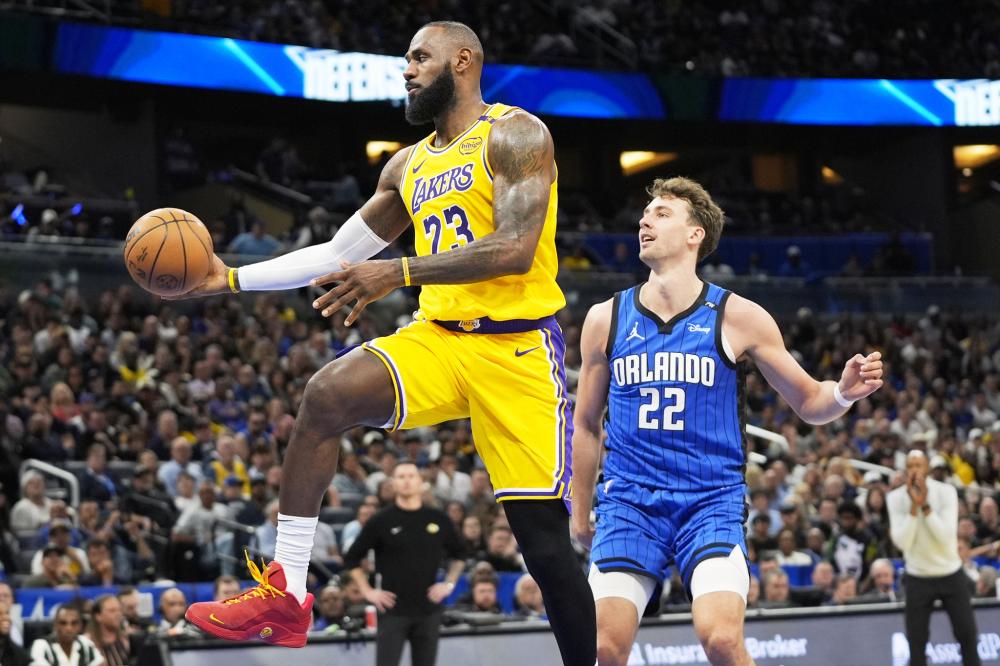 态度却显得 态度却显得