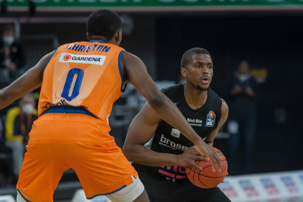 迈尼昂以及 迈尼昂以及